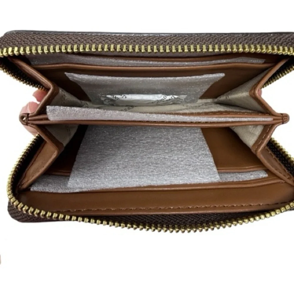 Michael Kors Jet Set Travel Medium Logo Stripe Zip Wallet – Brown/Gold